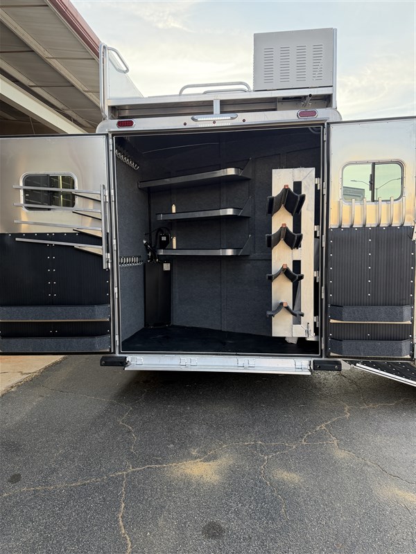 Trailer Photo 26