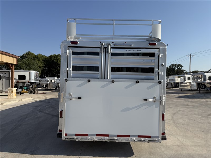 Trailer Photo 3