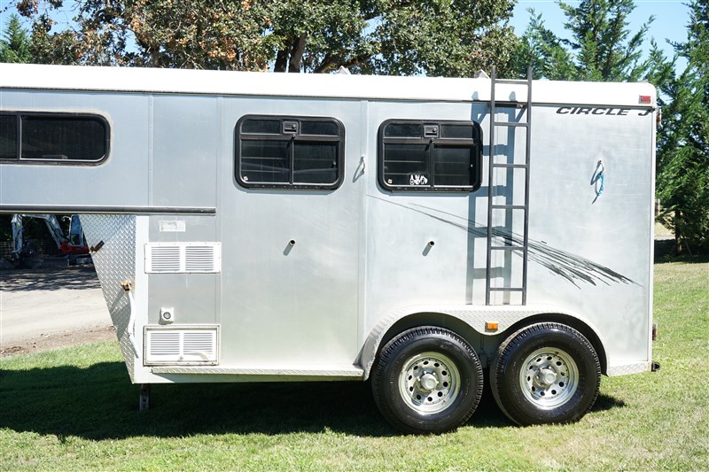 Trailer Photo 4