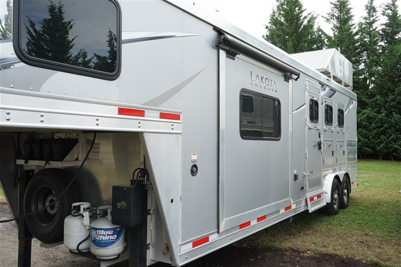 Trailer Photo 5