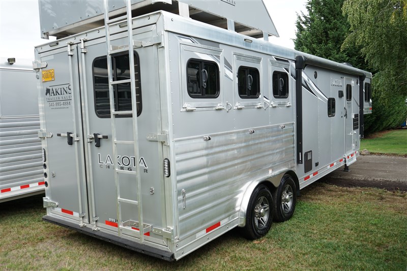 Trailer Photo 11