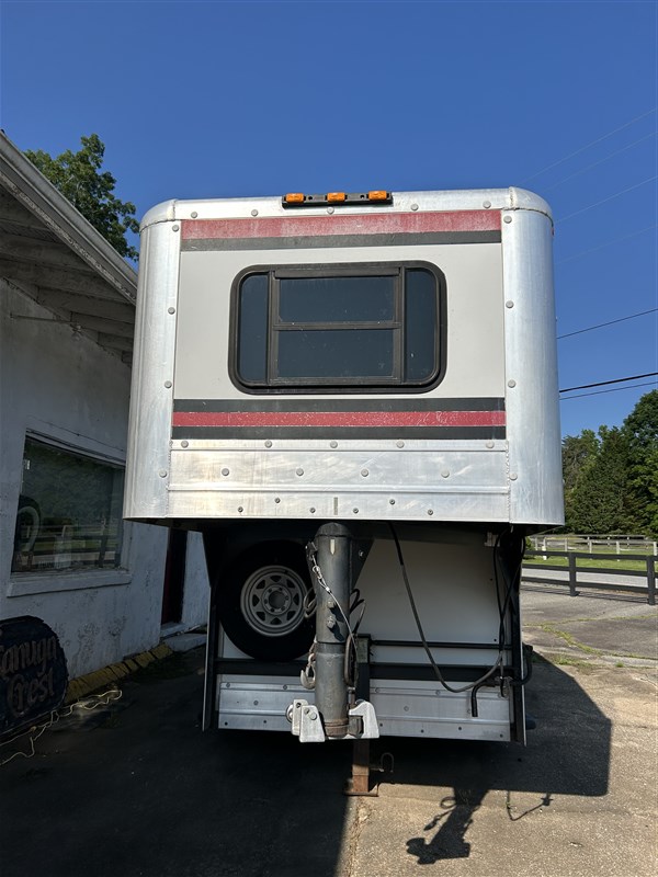 Trailer Photo 4