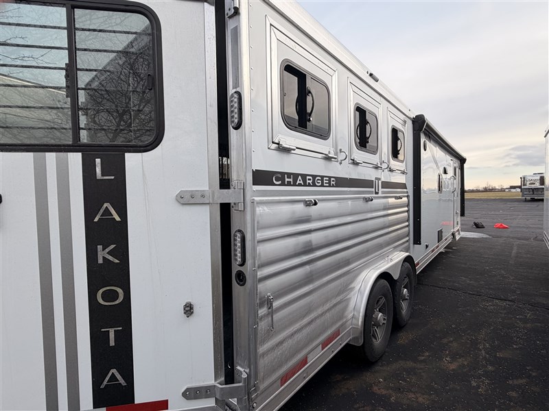 Trailer Photo 14
