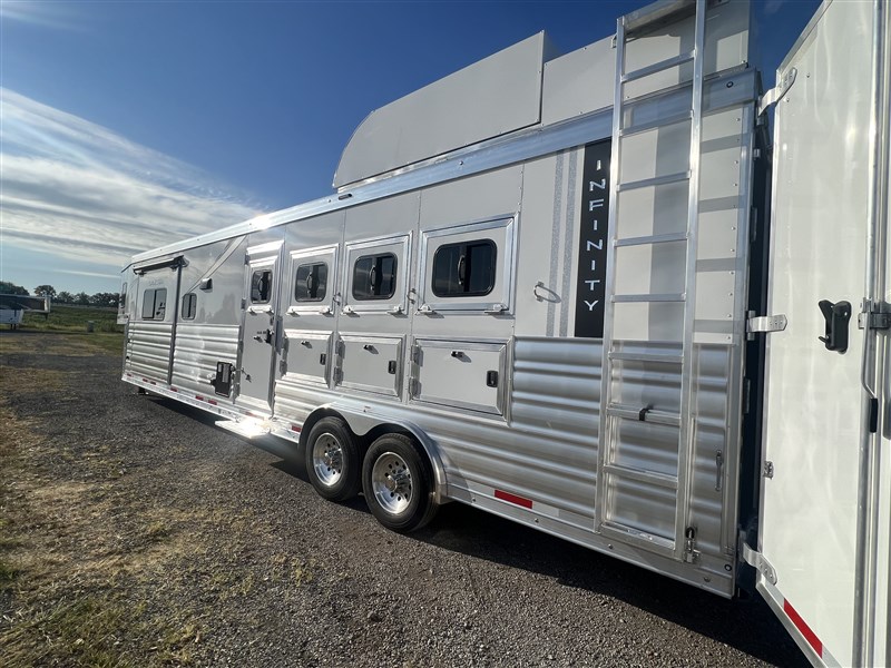 Trailer Photo 24