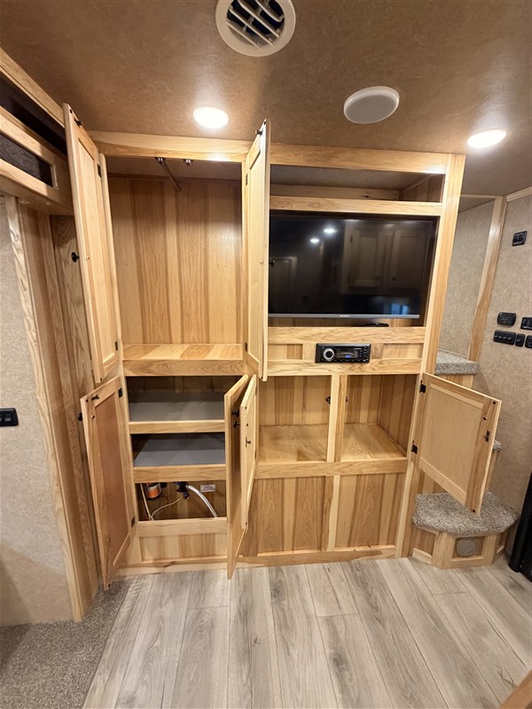 2024 Lakota ch8313