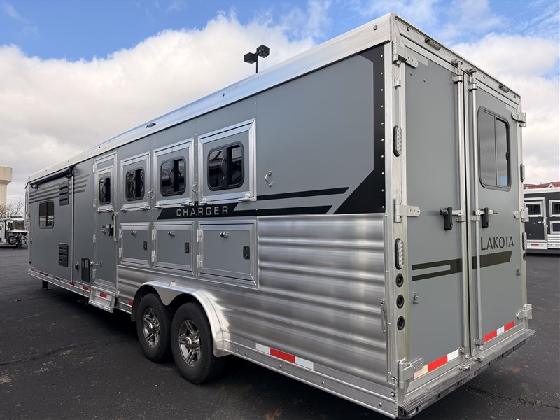 Trailer Photo 22