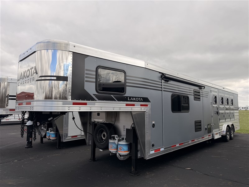 Trailer Photo 24