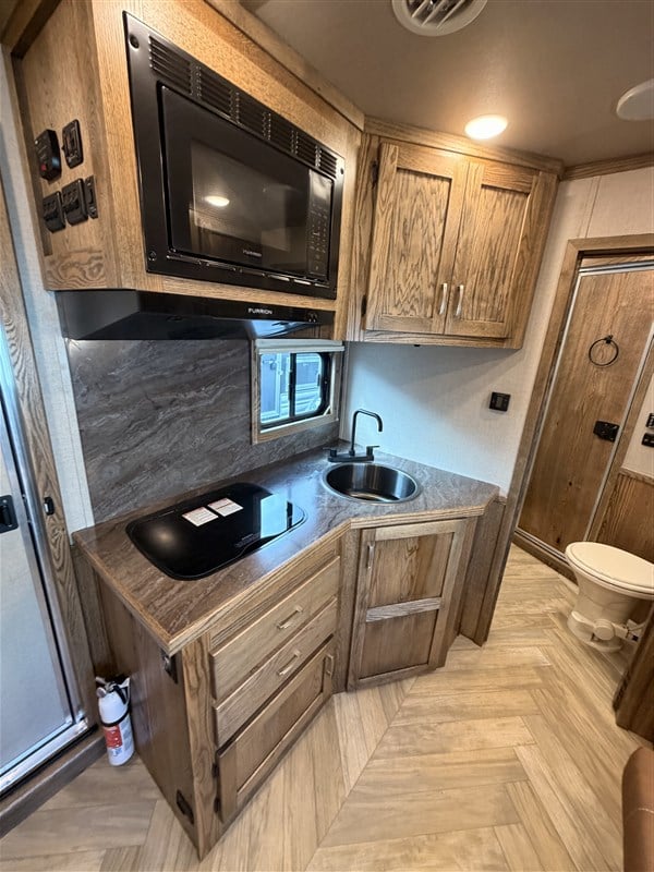 2026 Lakota ch8211