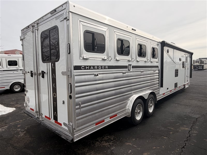 Trailer Photo 23