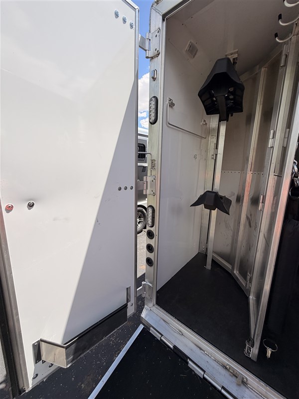 Trailer Photo 18