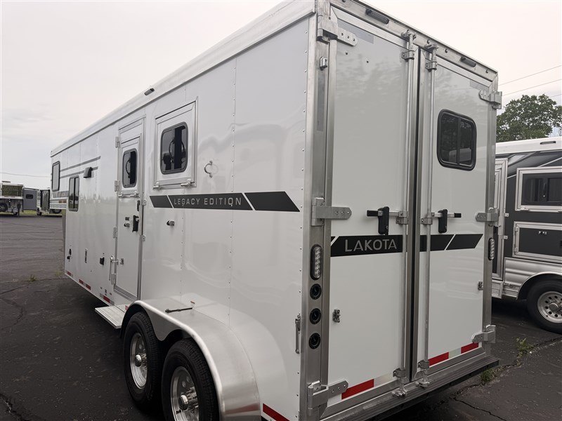 Trailer Photo 17