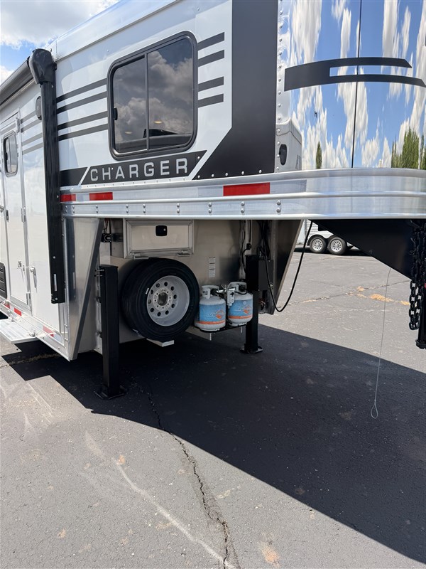 Trailer Photo 24