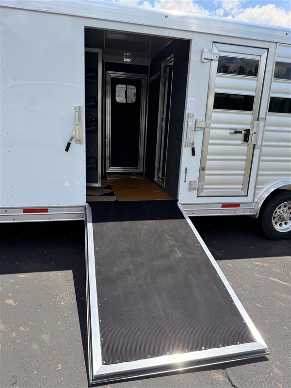 Trailer Photo 22