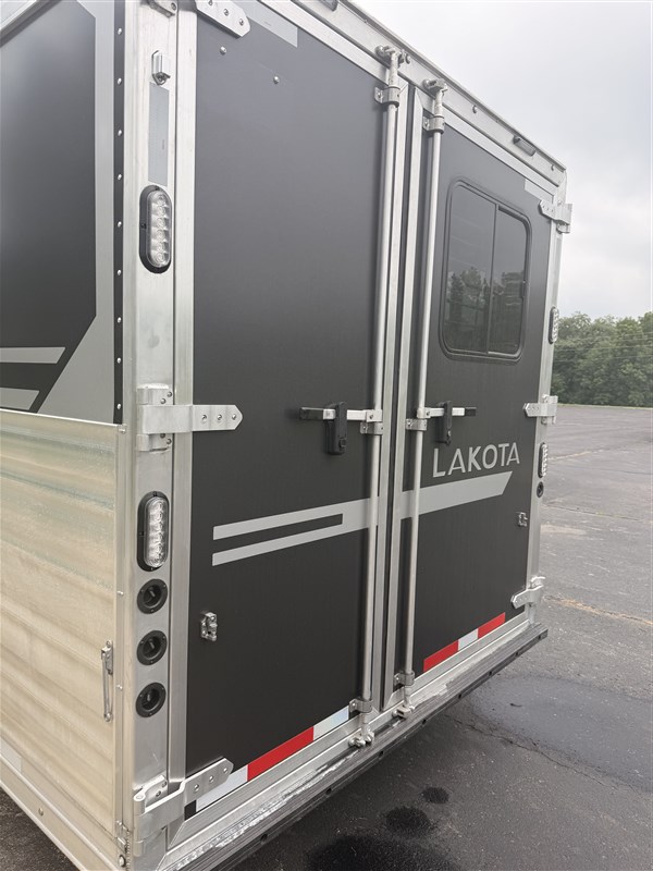 Trailer Photo 29