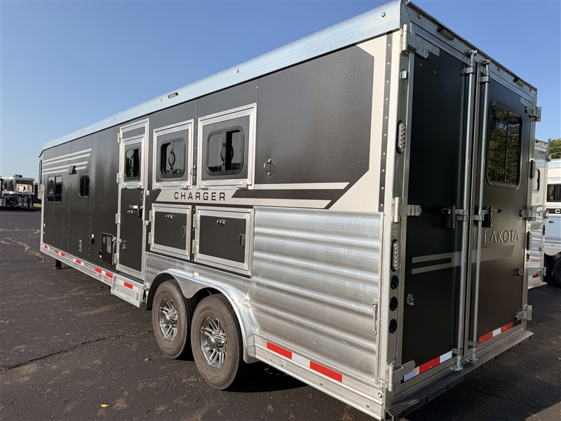 Trailer Photo 29