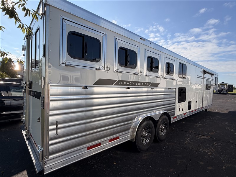 Trailer Photo 27