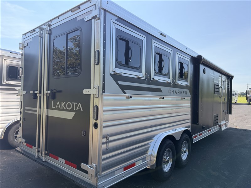 Trailer Photo 23