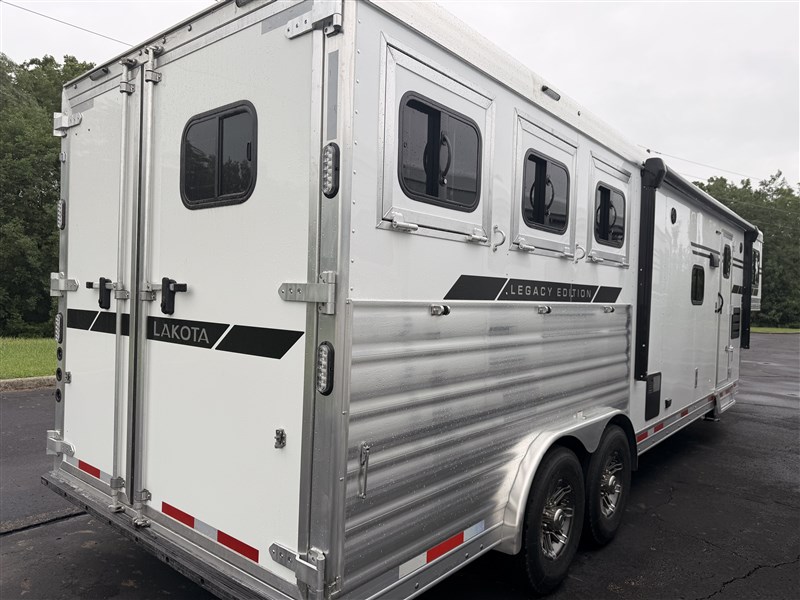 Trailer Photo 21