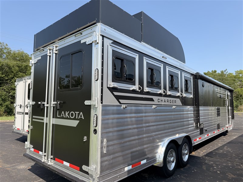 Trailer Photo 25