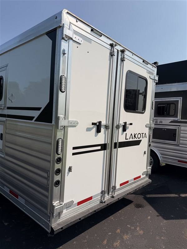 Trailer Photo 25