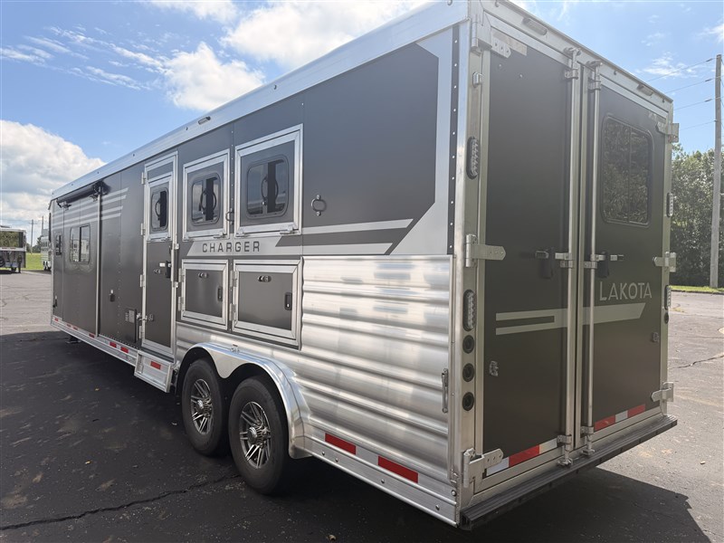 Trailer Photo 28