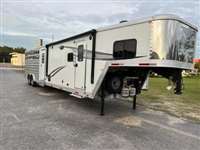 2024 Merhow 8' wide 12' lq with slide and midtack with bunks