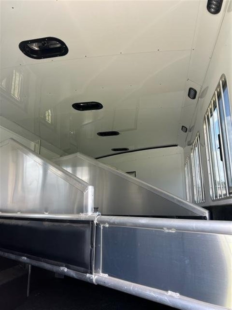 2023 Exiss 8' wide 4 horse w/ 10' living quarters