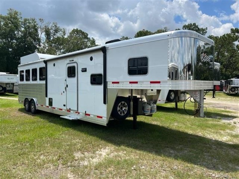 2023 Exiss 8' wide 4 horse w/ 10' living quarters