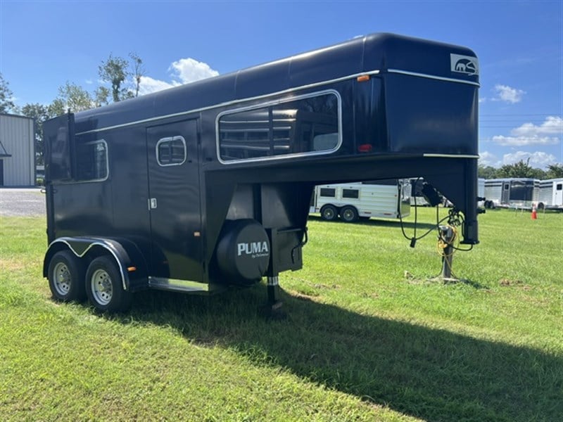 1996 Sundowner 2 horse straight load