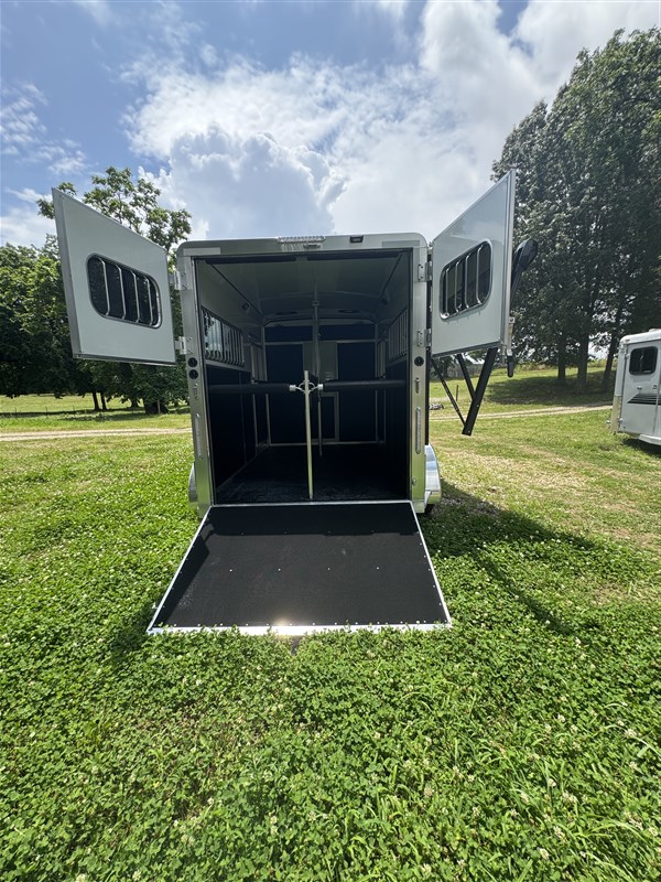 Trailer Photo 19
