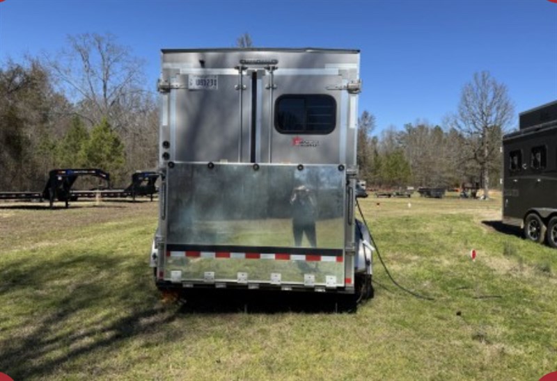 Trailer Photo 7