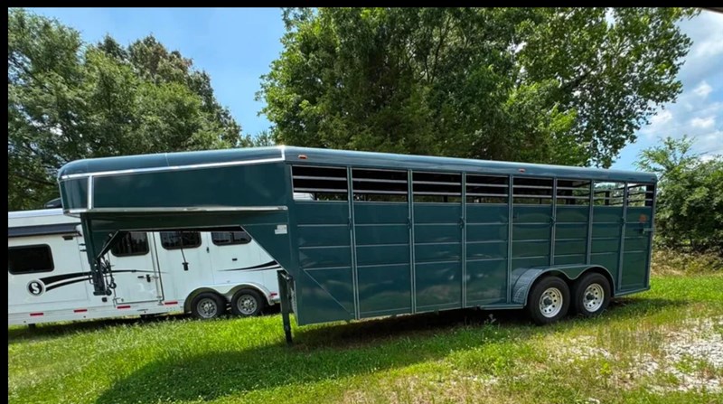 2026 Calico in stock! 20' gooseneck stock trailer
