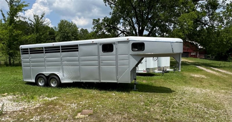 Trailer Photo 8