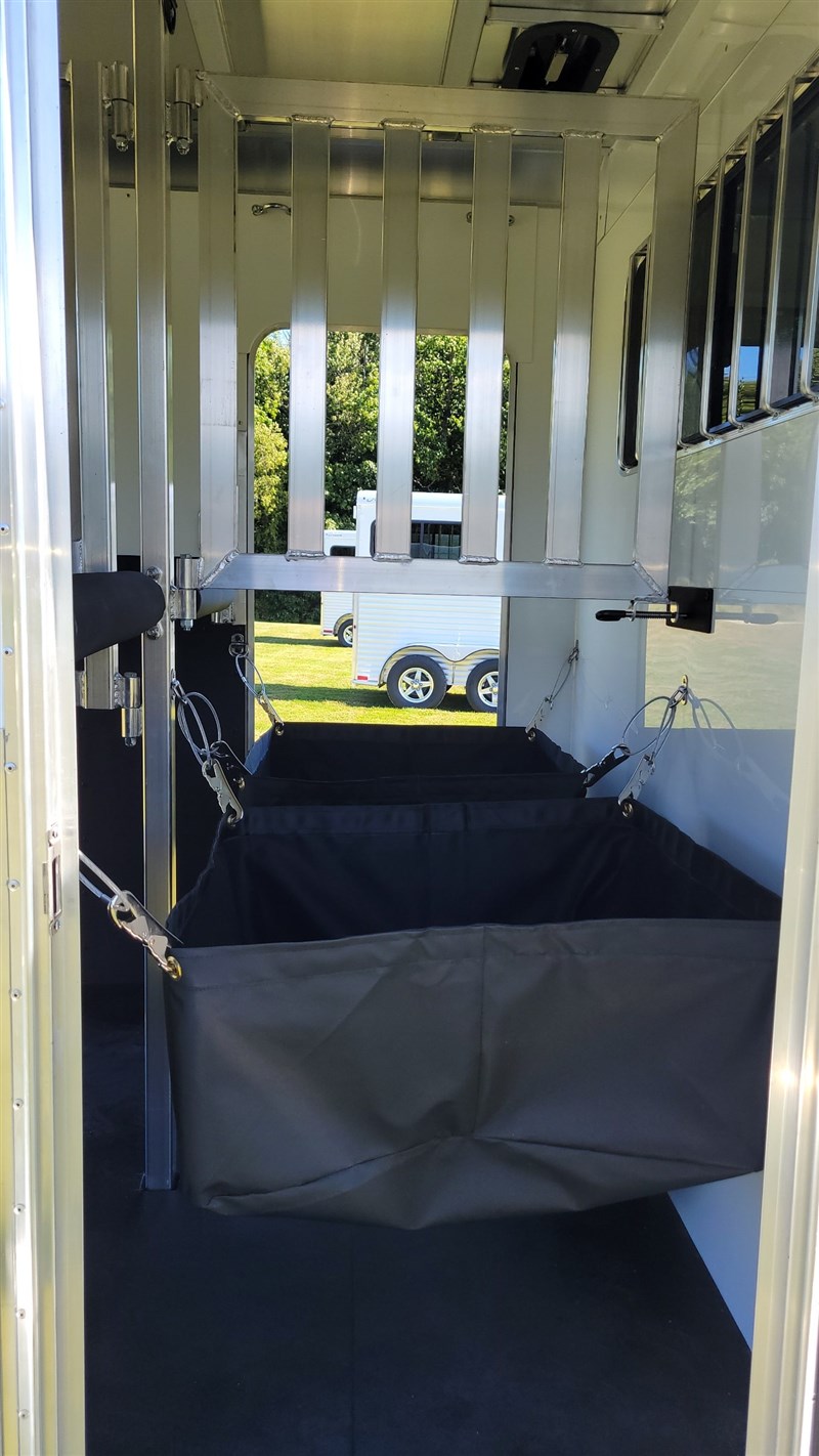 Trailer Photo 14