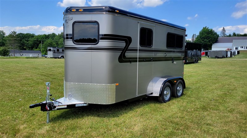 2026 Hawk $4000 added options! 2h bp dlx mid pb $235 mo!