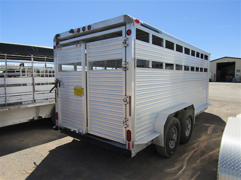 Trailer Photo 3