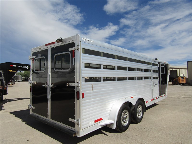 Trailer Photo 3