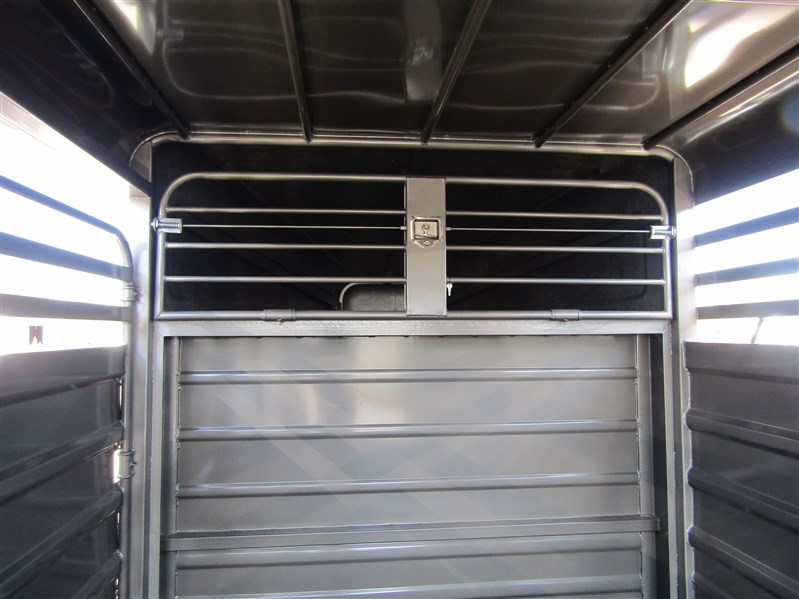 Trailer Photo 7