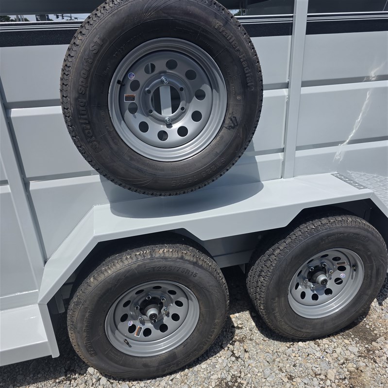 Trailer Photo 8