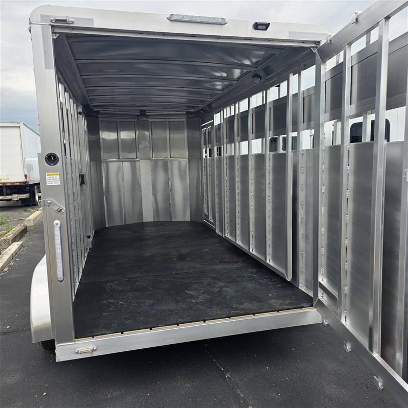 Trailer Photo 6