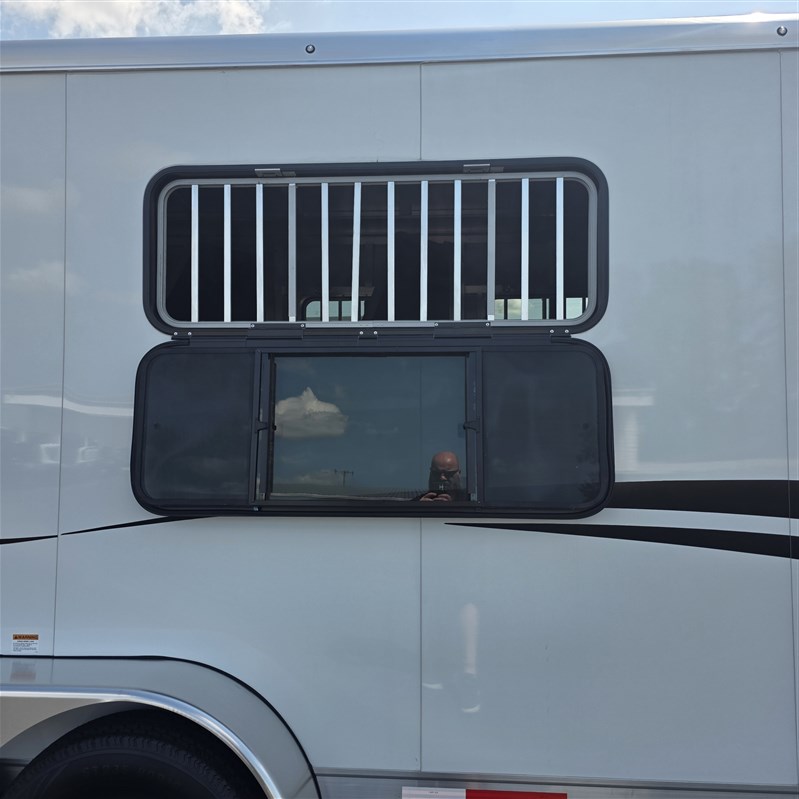 Trailer Photo 6