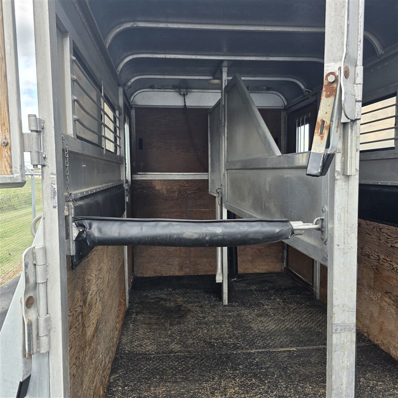 Trailer Photo 10