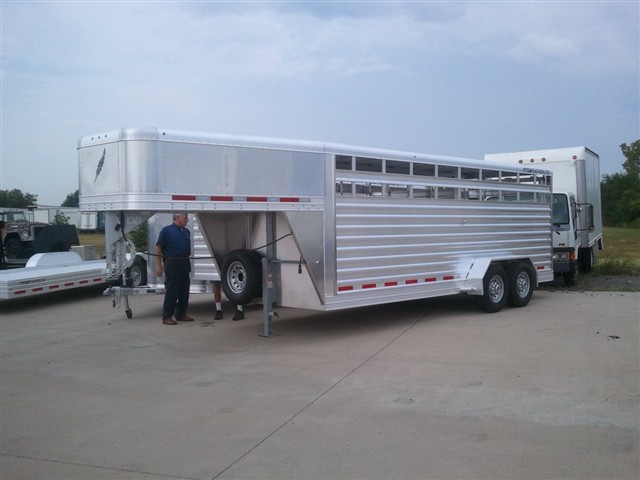 2014 Featherlite 8117