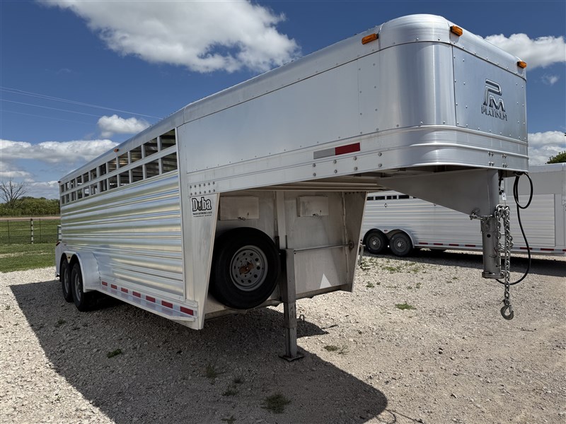 2023 Platinum Coach 20' stock