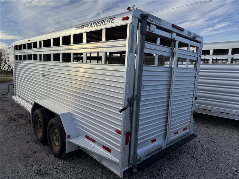 2004 Featherlite stock