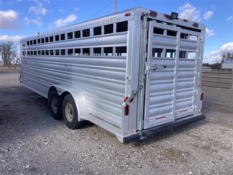 2015 Platinum Coach 24' stock