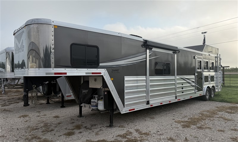 2023 Merhow 3 Horse with LQ
