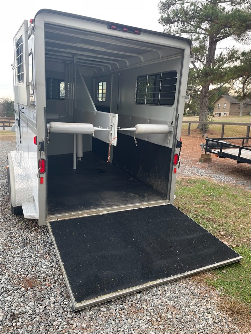 2011 Hawk Trailers 2 Horse Dress Side Unload Ramp