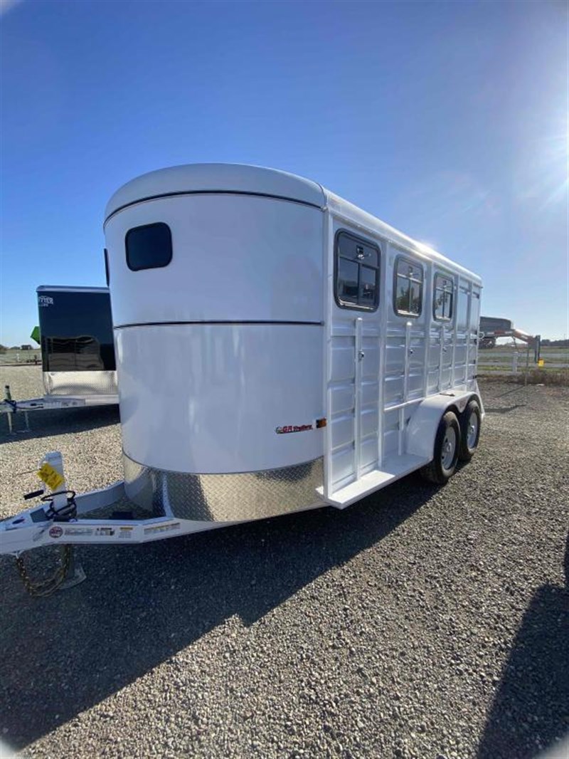 2024 GR 3 horse slant bumper pull