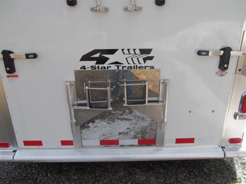 2025 4-star 3/4 gn pacer deluxe standardbred trailer